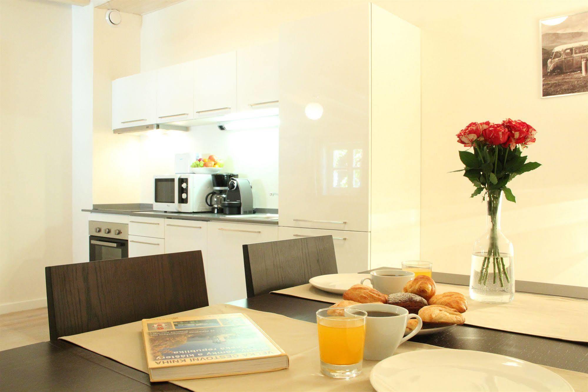 Central Prague Apartments Екстериор снимка